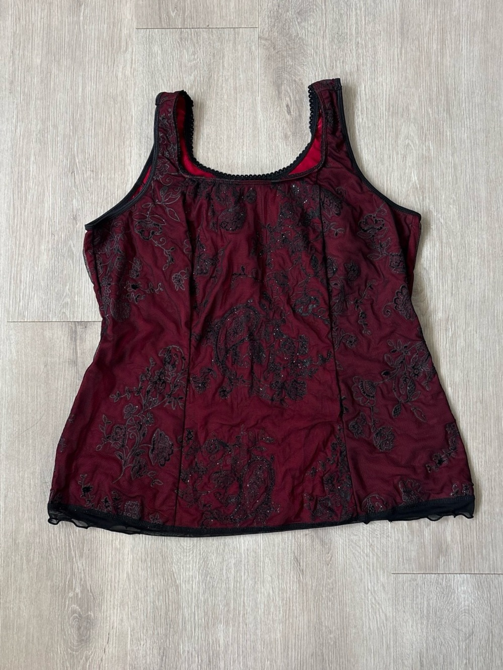 Vintage Burgundy Tank Top Black Flocked Floral Paisley Lace Trim Y2K Retro